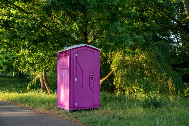Best Portable restroom trailer rental  in Belville, NC